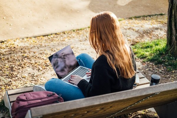 Générateur d'image : redéfinir la créativité à l'ère de l'IA